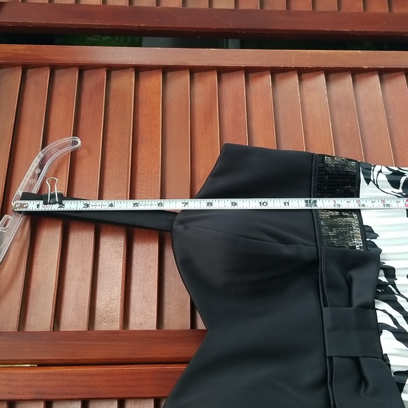 🖤Black🖤 & White Pleated Long Dress - Picture 9 of 14